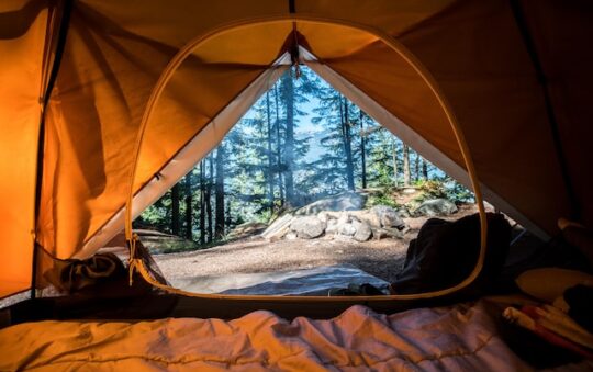 10 Essential Camping Trip Tips for Beginners