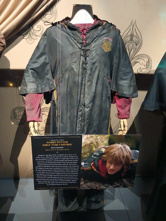 harry potter exhibition outfit 